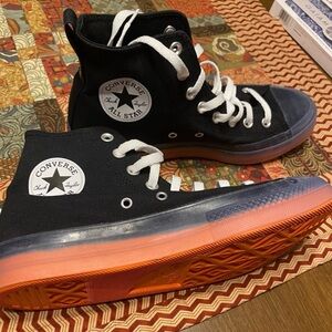 Converse High Top Chuck Taylor Black Orange
